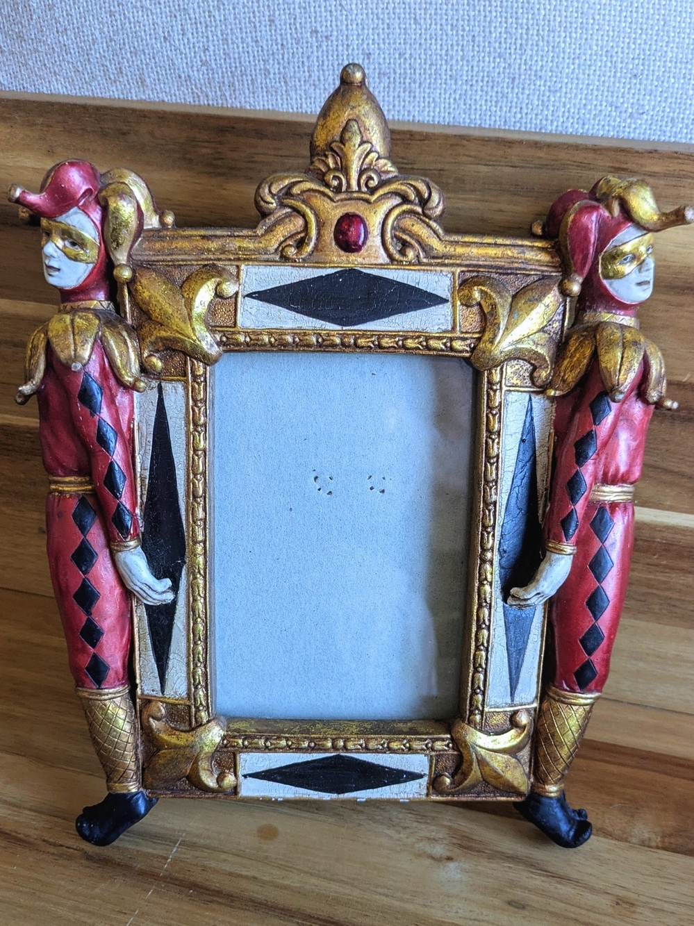 LUXURY Vintage Harlequin Jester Accent Photo Frame
Gorgeous, beautifully paint